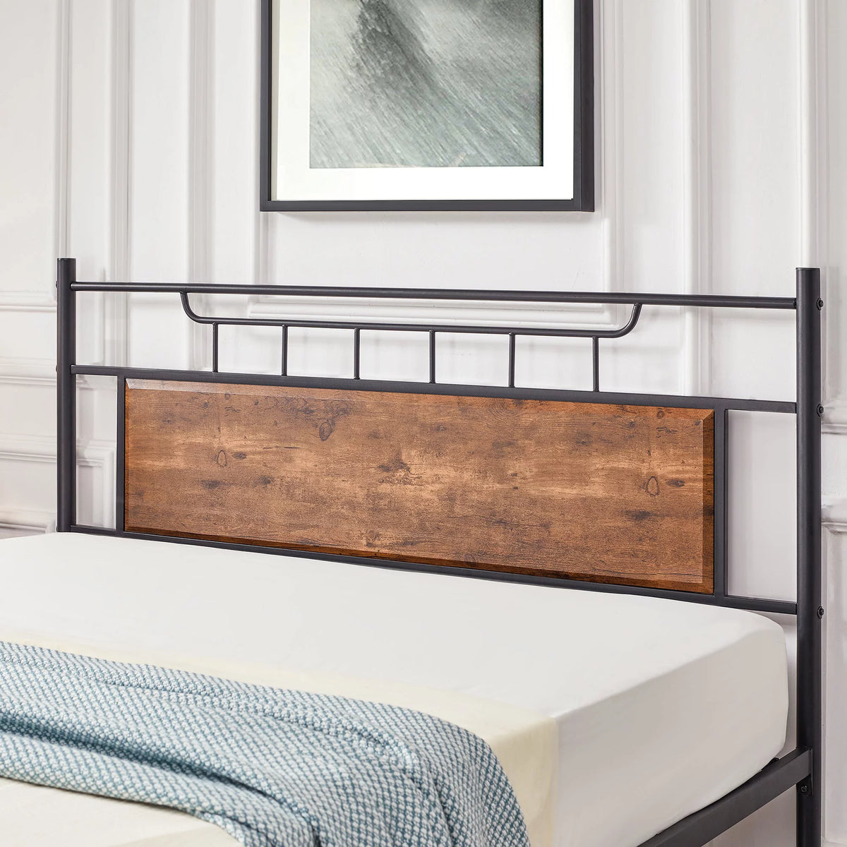 3-Piece Queen Bedroom Set with Nightstands Q2253