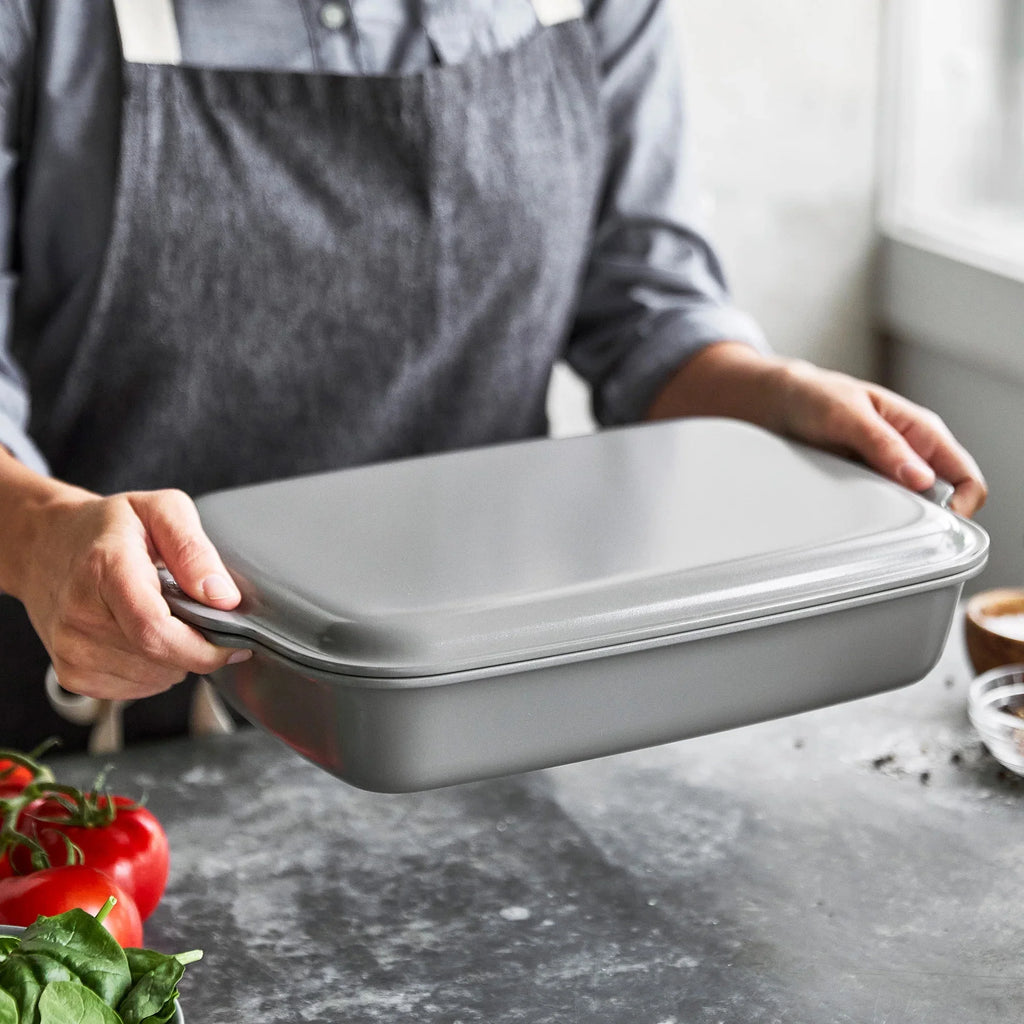 13" x 9" Rectangular Ceramic Nonstick Baker with Lid J5671