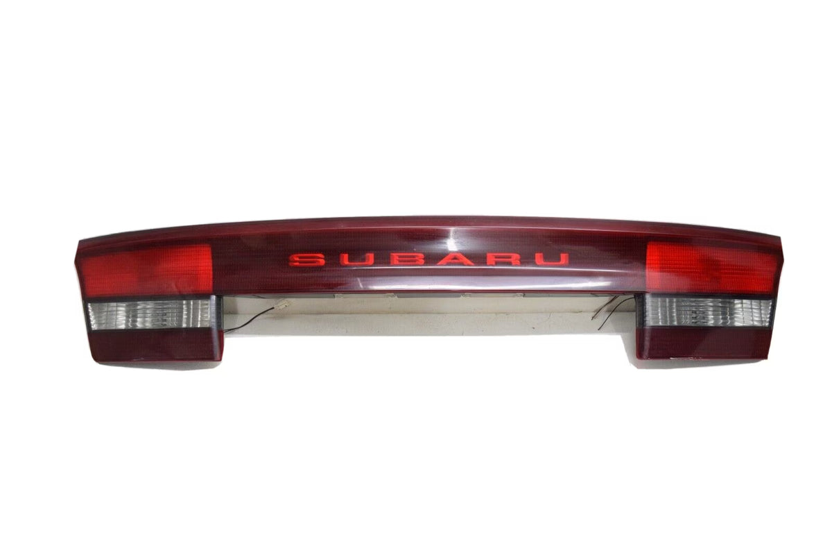 Subaru Legacy Outback Trunk Lid Center Tail Light A8633