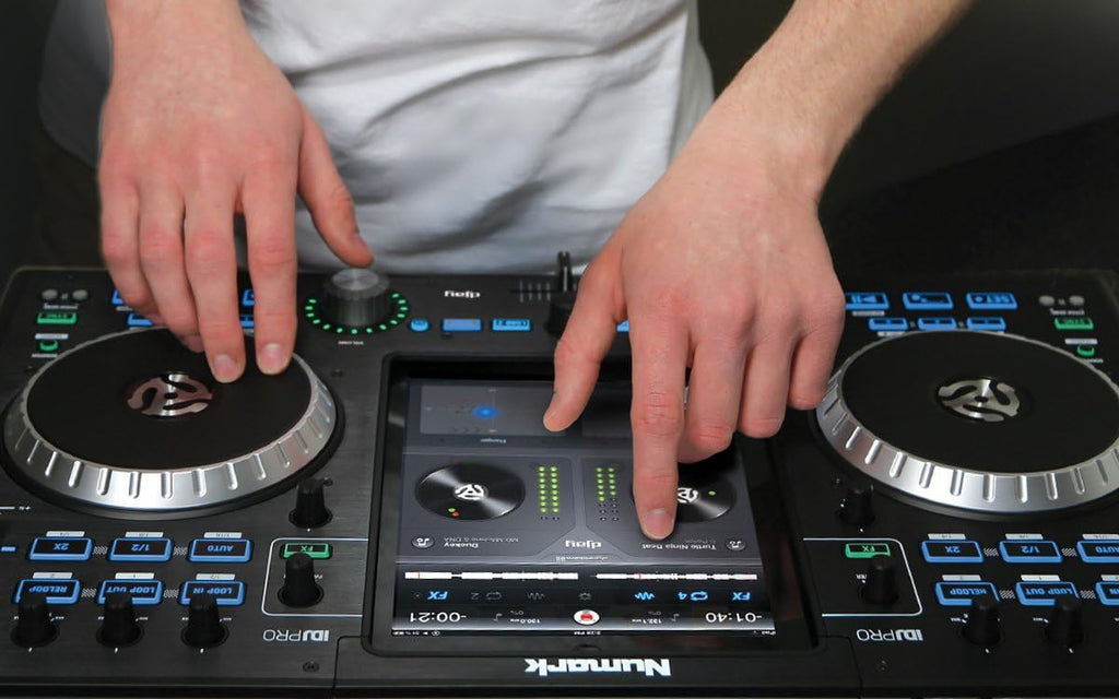 Professional DJ Controller for iPad with XLR, RCA, Mic, and Headphones Connections K31672