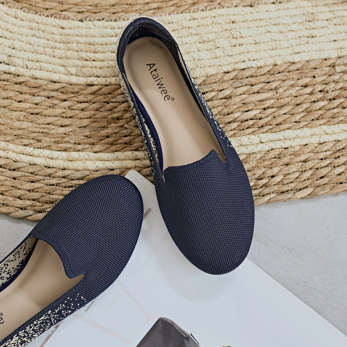 Women's Wide Width Flat Loafer Shoes F94247