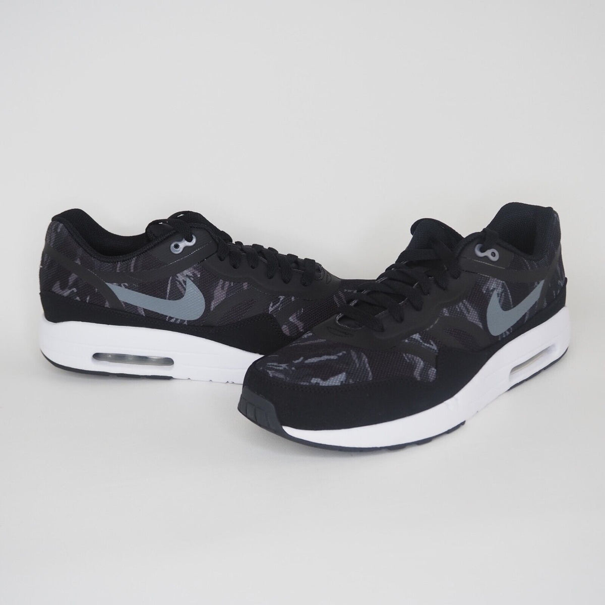 Black Camo Athletic Shoes Size 10 G2657