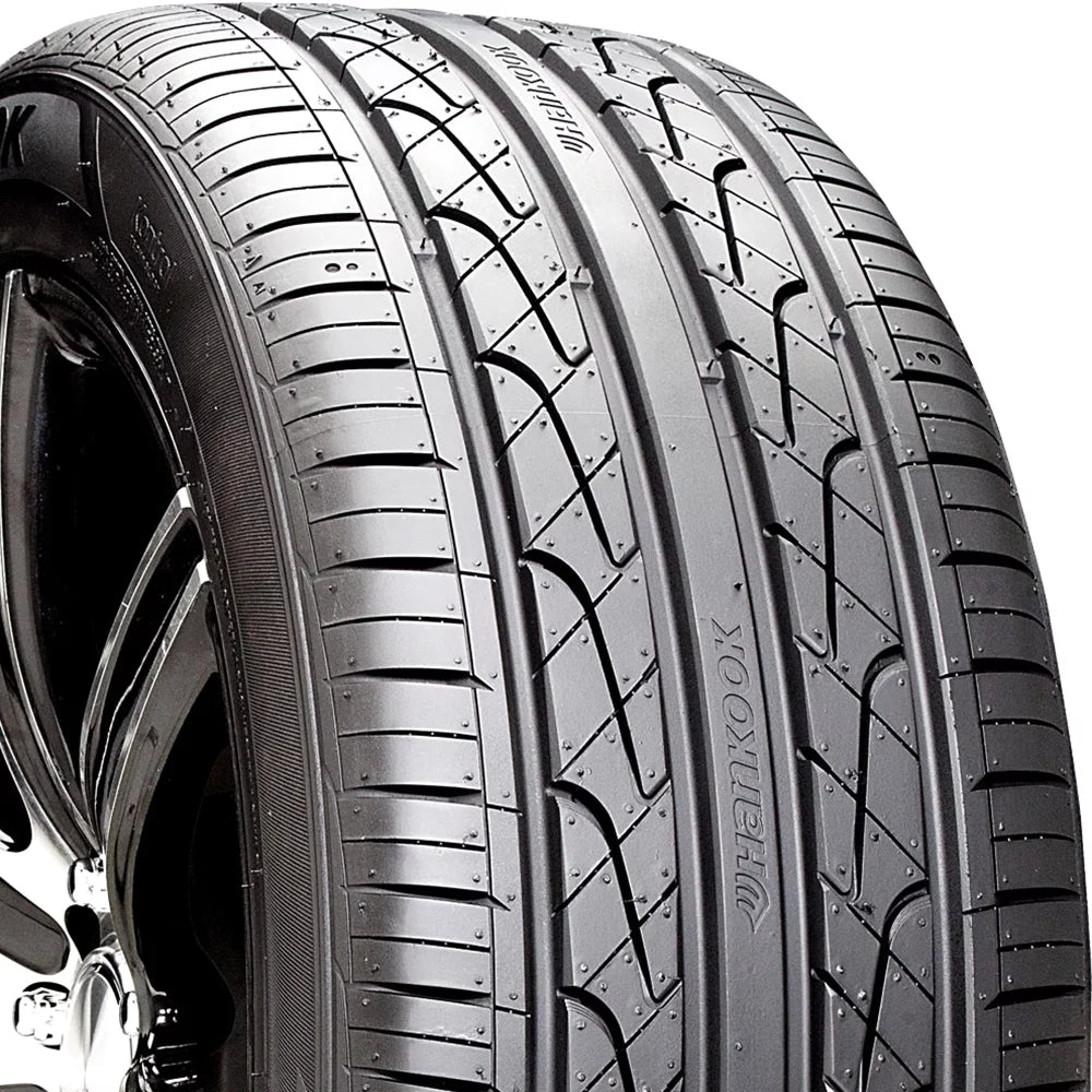 235/40R18 95W High Performance Tires Set of 4 Q89158