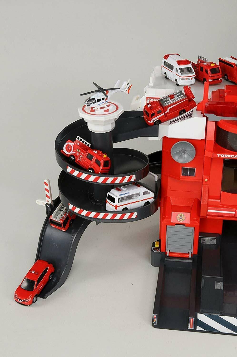 Tomica Fire Station W327
