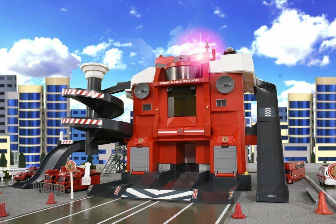 Tomica Fire Station W327